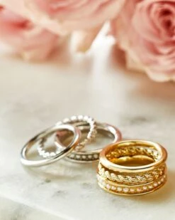 Arya Silver Ring Set In White Pearl -Kendra Scott Jewelry Store Kendra Scott Arya Ring Set Rhodium 01