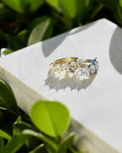 Cailin Gold Crystal Band Ring In White Crystal -Kendra Scott Jewelry Store Kendra Scott Cailin Band Ring White Crystal Gold 01