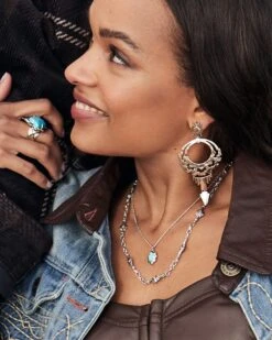 Cass Vintage Silver Cocktail Ring In Variegated Dark Teal Magnesite 10 Cass Vintage Silver Cocktail Ring In Variegated Dark Teal Magnesite -Kendra Scott Jewelry Store Kendra Scott Cass Cocktail Ring Teal Howlite Rhodium 01