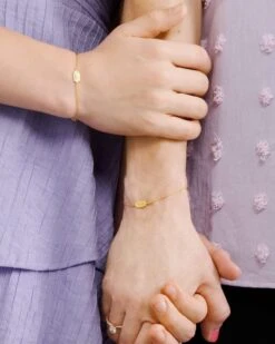 Mommy & Me Adult Fern Delicate Chain Bracelet In 18k Gold Vermeil 7 Mommy & Me Adult Fern Delicate Chain Bracelet In 18k Gold Vermeil -Kendra Scott Jewelry Store Kendra Scott Fern Delicate Chain Bracelet Child Gold Vermeil 01