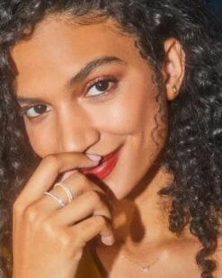 Isabella 14k Yellow Gold Stud Earrings In White Diamond -Kendra Scott Jewelry Store Kendra Scott Isaeblla Stud Earring Yellow Gold 01