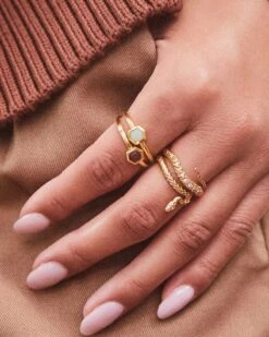Phoenix Wrap Ring In Vintage Gold -Kendra Scott Jewelry Store Kendra Scott Phoenix Band Ring Vintage Gold 00