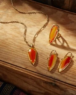 Skylar Vintage Gold Small Long Pendant In Orange Banded Agate -Kendra Scott Jewelry Store Kendra Scott Skylar Small Long Pendant Necklace Orange Banded Agate Vintage Gold 00