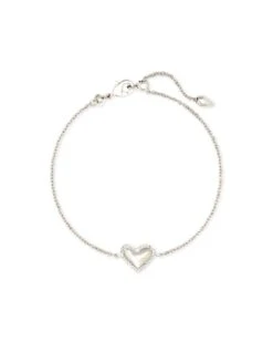 Ari Heart Silver Chain Bracelet In Ivory Mother-of-Pearl