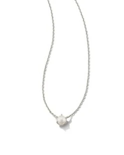 Arya Silver Pendant Necklace In White Pearl