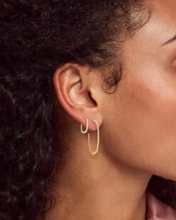Ellen Hoop Earrings In 18k Gold Vermeil 9 Ellen Hoop Earrings In 18k Gold Vermeil -Kendra Scott Jewelry Store kendra scott ellen huggie earring 18k gold vermeil 03 lg