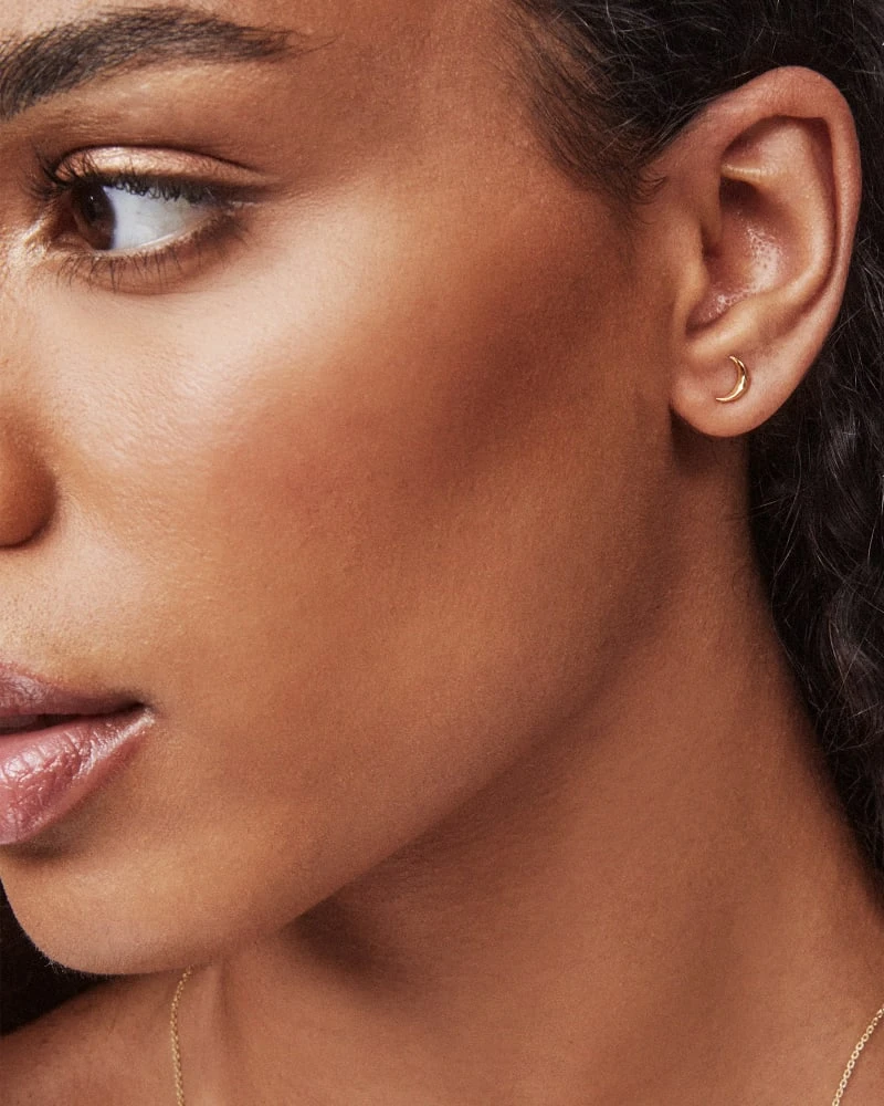 Moon Single Stud Earring in 18k Yellow Gold Vermeil 4 Moon Single Stud Earring in 18k Yellow Gold Vermeil - Image 2